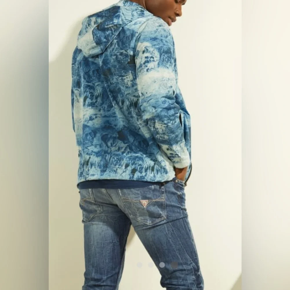 NWT Guess Men’s Mountain Printed Nylon Jacket